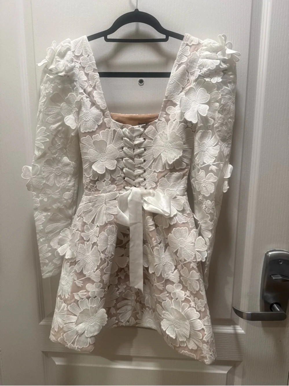 Helsi Ellen Long-Sleeve 3D Floral Mini Dress In White Size XS NWOT - Picture 6 of 7